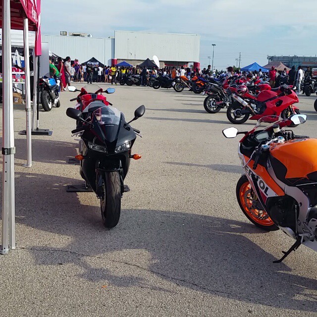 Biker Boyz Blocko 12 is in the books. 
Congratulations to organizers, volunteers, vendors and all those that attended.

@mytime2lime

Pictures will be posted soon on www.fetenet.com
