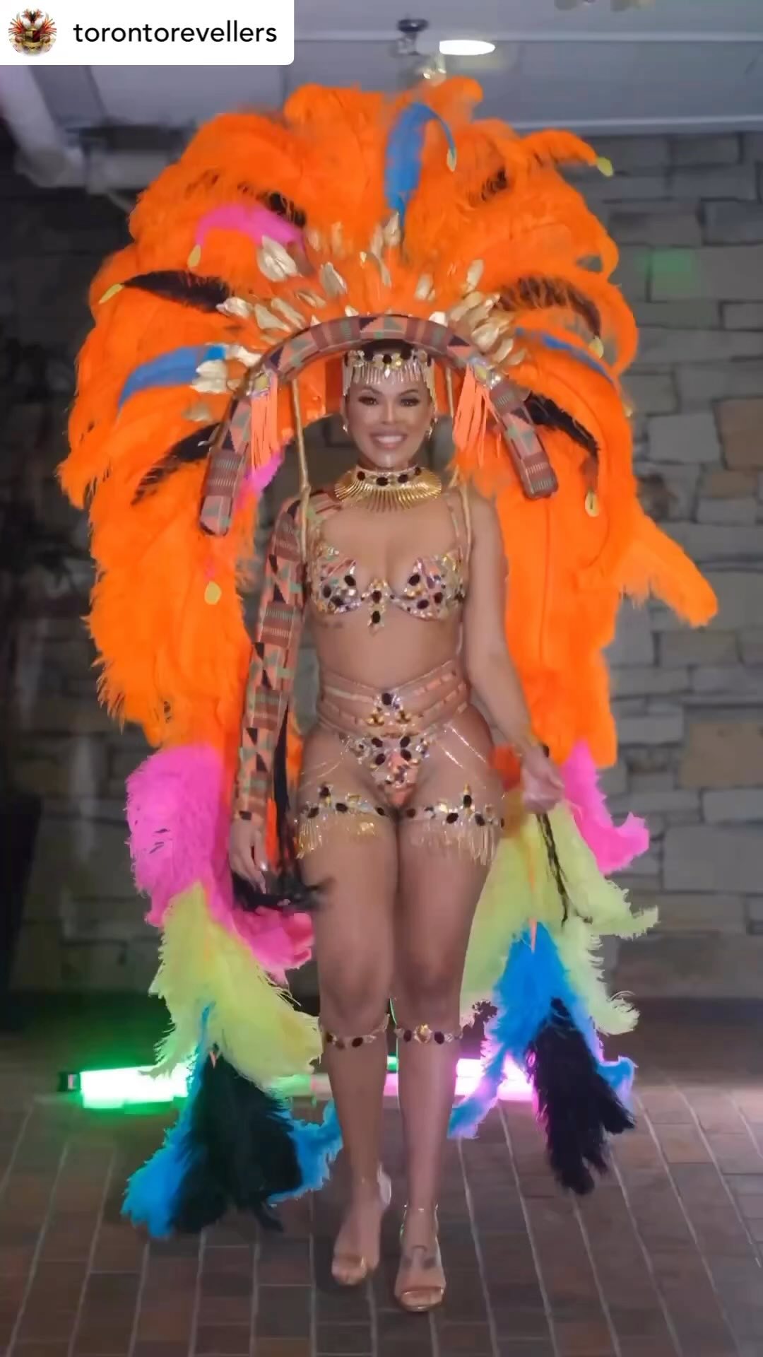 • @torontorevellers  Toronto Revellers Band Launch - APRIL 8  

We are so excited about our theme and can’t wait to show you our beautiful costumes 

Get ready….Roll out the red carpet as we present IT’S SHOWTIME for 2023 Toronto Caribbean Carnival. 

🗓️ April 8, 2023
Parkview Manor
 9pm
🎟 link in bio or www.torontorevellers.com